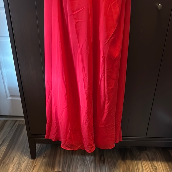 Elegant Red Halter Maxi Dress - Picture 8 of 8